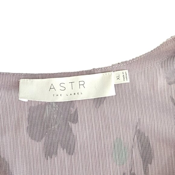 ASTR The Label Womens Pleated Plisse Surplice V-Neck Floral Blouse, Size XL - Picture 5 of 9